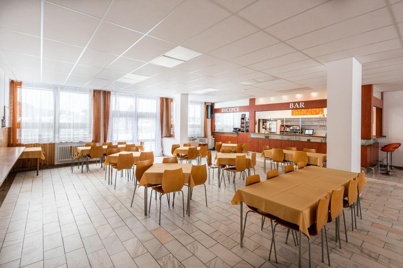 Hotel Agri Sobesice Екстер'єр фото