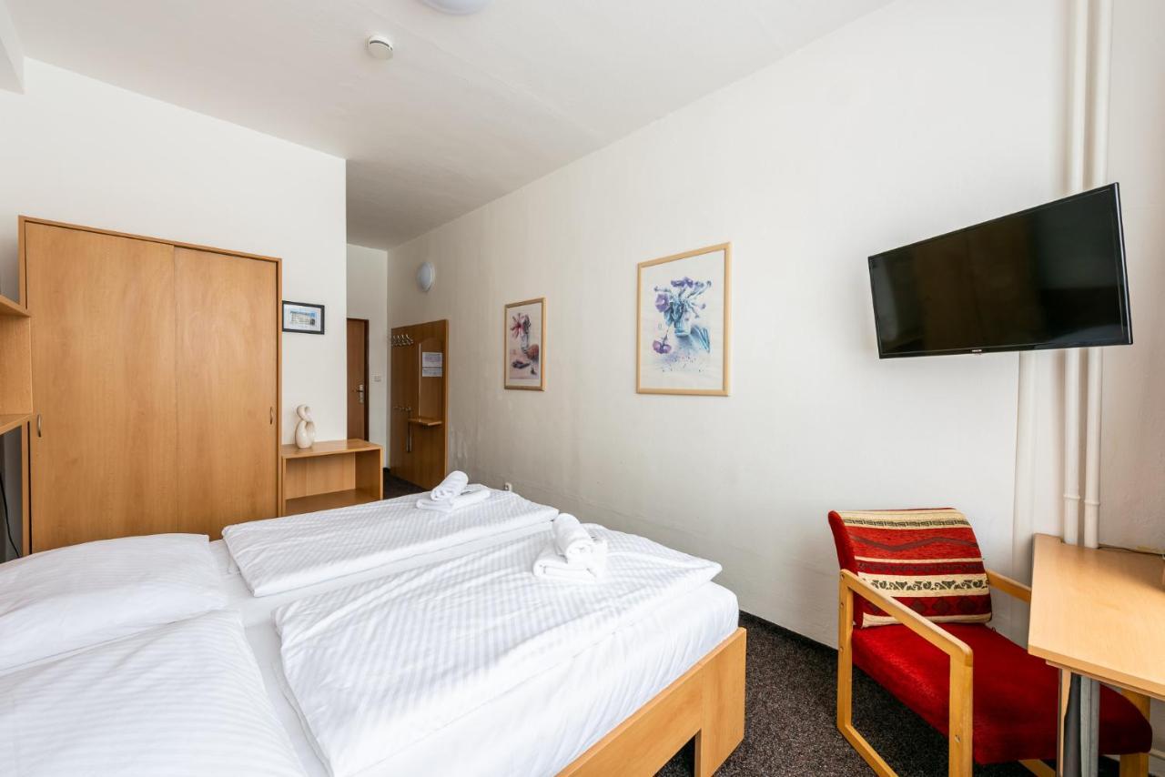 Hotel Agri Sobesice Екстер'єр фото