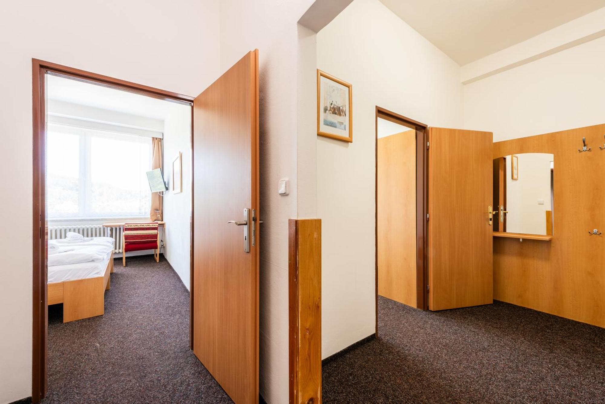 Hotel Agri Sobesice Екстер'єр фото