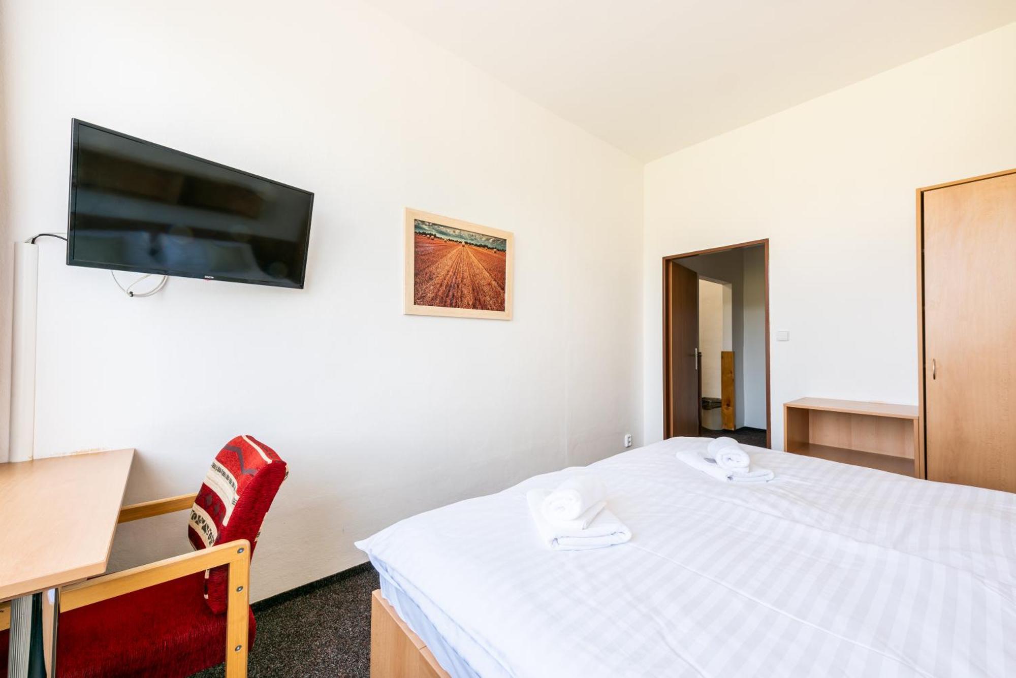 Hotel Agri Sobesice Екстер'єр фото