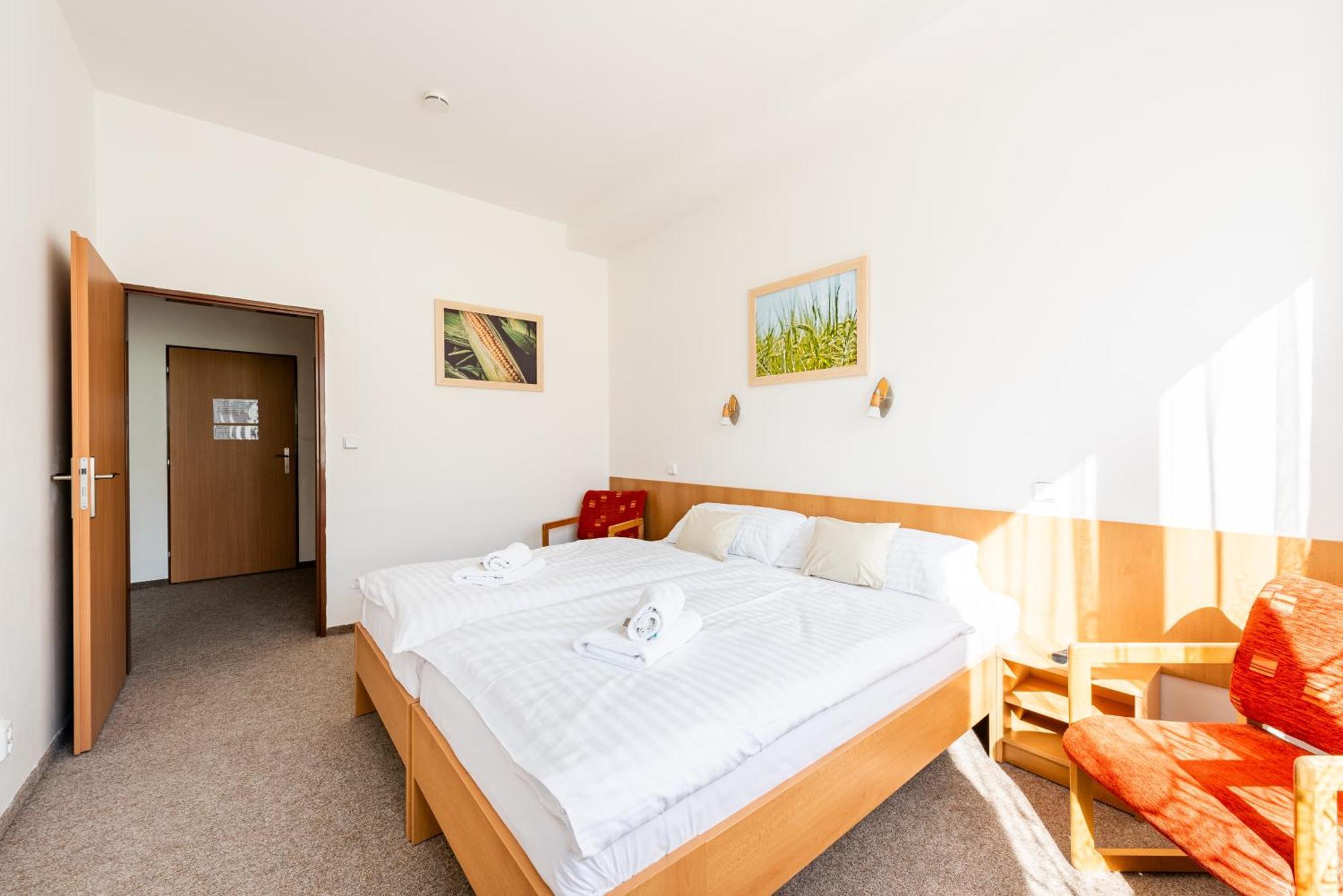 Hotel Agri Sobesice Екстер'єр фото